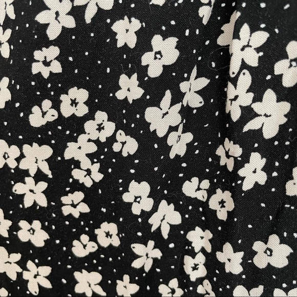 H&M smock-detail dress in black and white floral size L - Picture 12 of 13